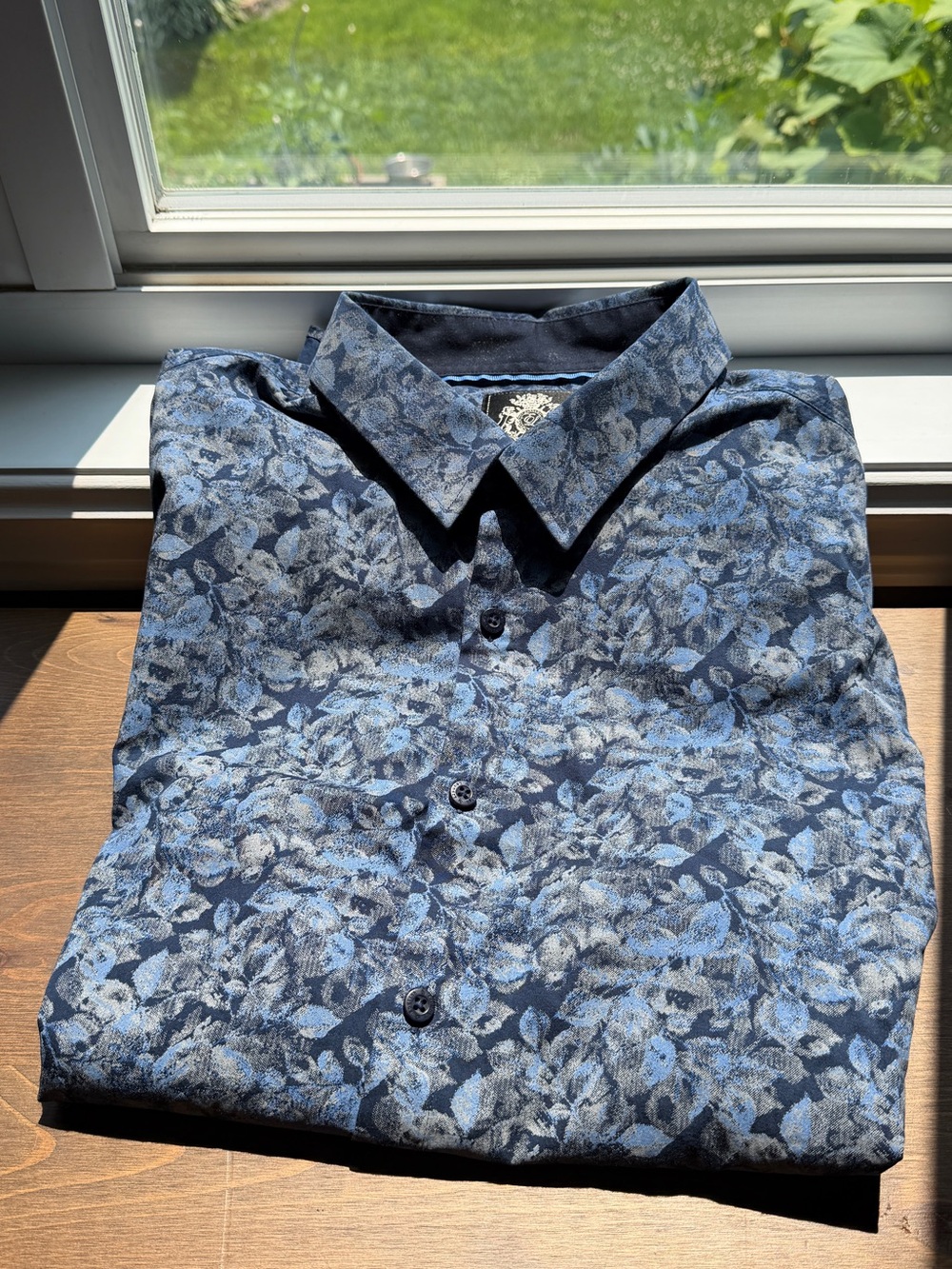 English Laundry Men's Floral/Leaf Print Button-Up Shirt in Navy Blue